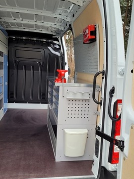 Сервисное оборудование мастерской, полки, шкафы L2H2