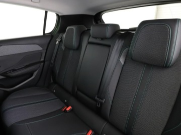 Peugeot 308 III Hatchback Plug-In 1.6 Hybrid 180KM 2022 Peugeot 308 PHEV półskóra i-cocpit navi klima, zdjęcie 16