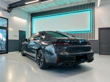 BMW Seria 7 G70 Sedan Plug-In 3.0 M60e 571KM 2025 BMW Seria 7 M760e xDrive Sedan 3.0 (571KM) 2025, zdjęcie 3