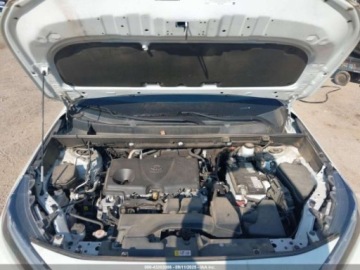 Toyota RAV4 V 2022 Toyota RAV4 XLE Premium 2022 2.5l 2.5 Benzyna 203KM, zdjęcie 8