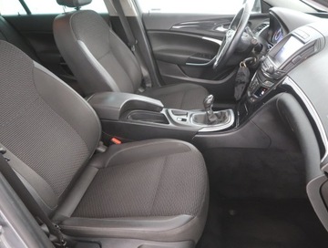 Opel Insignia I Country Tourer 1.6 CDTI Ecotec 136KM 2015 Opel Insignia 1.6 CDTI, Skóra, Navi, Xenon, Klima, zdjęcie 8