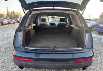 Audi Q7 I SUV 3.0 TDI quattro 233KM 2006 Audi Q7 2 osobowy 3.0 Diesel 233KM, zdjęcie 5
