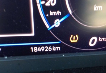 Volkswagen Passat B8 Variant Facelifting 2.0 TDI SCR 150KM 2022 Volkswagen Passat R-line Okazja 2.0 Diesel 150KM, zdjęcie 28