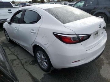 Toyota Yaris III 2017 Toyota Yaris 2017 TOYOTA YARIS IA silnik 1.5 L..., zdjęcie 2