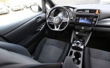 Nissan Leaf II Hatchback Elektryczny 40kWh 150KM 2018 Nissan Leaf Bateria 100 PEWNY Full Dealer ASO Navi Pakiet ZIMA Gwarancja f, zdjęcie 14