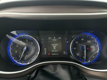 Chrysler Pacifica II 3.6 V6 291KM 2018 Chrysler Pacifica 3.6 benzyna/Automat/8 miejsc/Fak, zdjęcie 16