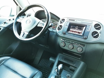 Volkswagen Tiguan I SUV Facelifting 2.0 TSI 210KM 2016 VW TIGUAN Bezwypadkowy, 4x4, Facelifting 2.0 TSI 210KM, Podgrzewane fotele, zdjęcie 5