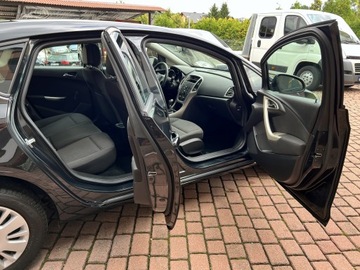 Opel Astra J Hatchback 5d 1.4 Twinport ECOTEC 100KM 2012 Opel Astra TYLKO125tyśkm SELECTION 2012 Klima 5D ZADBANA 1.4 Zwykła Benzyna, zdjęcie 30