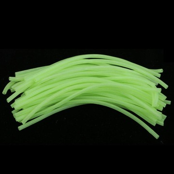 Мягкая светящаяся силиконовая трубка.