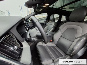 Volvo XC60 II 2025 Volvo XC 60 XC60 B5 B AWD Plus Dark aut, Pakiet cl, zdjęcie 8