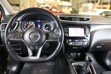 Nissan Qashqai II Crossover Facelifting 1.3DIG-T 140KM 2019 Nissan Qashqai 1.3 DIG-T N-Connecta 1.3 Benzyna 140KM, zdjęcie 28