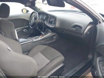 Dodge Challenger III 2022 Dodge Challenger 2022r., 4x4, 3.6L 3.6 Benzyna 303KM, zdjęcie 8