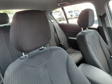 BMW Seria 1 F20-F21 Hatchback 5d Facelifting 2015 116d 116KM 2015 BMW Seria 1 Automat LED Nawigacja Sensor PDC 1.5 Diesel 116KM, zdjęcie 14