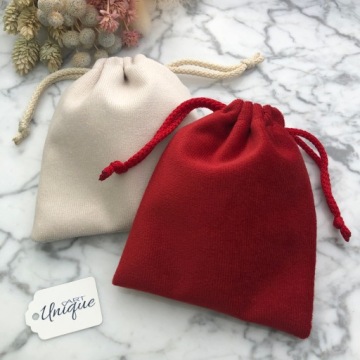 ЖЕНСКИЙ БАНДЛЕТ RODRICAN WALKING BANDLET С АРБУЗОМ WHITE STONE