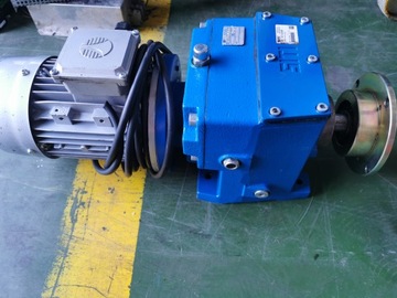 Motoreduktor SITI MNHL 25 73obr. 0.55kw F I25
