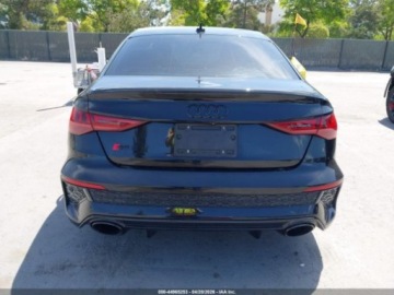 Audi A3 8Y RS Limousine 2.5 TFSI 400KM 2023 Audi RS3 Limousine TFSI Quattro S Tronic 2023 2.5 Benzyna 401KM, zdjęcie 3