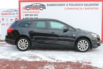 Opel Astra J Sports Tourer Facelifting 2.0 CDTI ECOTEC 165KM 2013 Opel Astra 2.0 CDTI 165KM Active Nawigacja z, zdjęcie 4