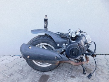 ДВИГАТЕЛЬ 50 4T ДЛЯ КИТАЙСКОГО СКУТЕРА НА КОЛЕСАХ 10 ДЮЙМОВ