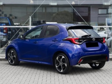 Toyota Yaris IV Hatchback Facelifting 1.5 Hybrid Dynamic Force 130KM 2026 Executive 1.5 Hybrid 130KM | Podgrzewane fotele!, zdjęcie 3