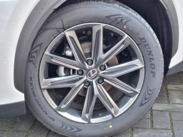 Lexus LBX 1.5 Hybrid 136KM 2025 Od ręki - Elegant 1.5 Hybrid 136KM | Podgrzewane fotele!, zdjęcie 10