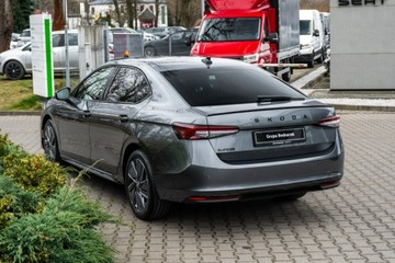Skoda Superb IV Liftback 2.0 TSI 204KM 2025 Škoda Superb Skoda Superb Sportline 2.0 TSI 204, zdjęcie 9