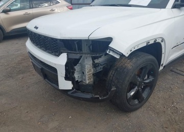 Jeep Grand Cherokee V 2023 Jeep Grand Cherokee 2023, L Altitude 4x4, 3.6L, od ubezpieczalni 3.6 297KM, zdjęcie 3