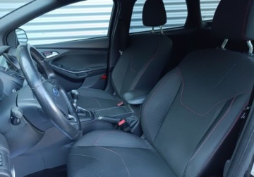 Ford Focus III Kombi Facelifting 2.0 TDCi 150KM 2016 Ford Focus 2.0 TDCI 150KM ST-Line SalonPL SerwisASO Gwarancja 2.0 Diesel, zdjęcie 22