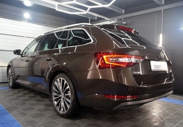 Skoda Superb III Kombi 1.8 TSI 180KM 2016 Skoda Superb Skory_Naglosnienie Canton_Panoramiczny dach 1.8 Benzyna, zdjęcie 3
