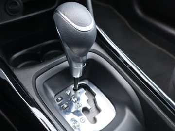 Peugeot 2008 I SUV Facelifting 1.2 PureTech 110KM 2019 Peugeot 2008 1.2 PureTech, Salon Polska, zdjęcie 15