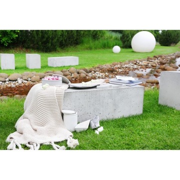 ДЕКОРАТИВНЫЙ КОНТЕЙНЕР ИЗ АРХИТЕКТУРНОГО БЕТОНА М