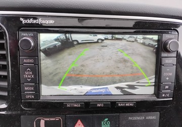 Mitsubishi Outlander III SUV 2.2 DOHC DI-D 150KM 2013 Mitsubishi Outlander 2013r, 2.3 DIESEL 4x4. Uszkodzony tyl i lekko przod., zdjęcie 22