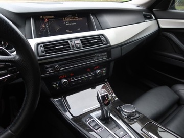BMW Seria 5 F10-F11 Limuzyna Facelifting 520d 190KM 2016 BMW 5 520d xDrive, Salon Polska, 187 KM, 4X4, zdjęcie 17