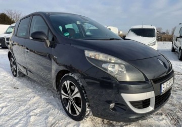 Renault Scenic III Van 1.4 TCe 16v 130KM 2011 Renault Scenic Renault Scenic 1.4 16V TCE Bose Edition 1.4 Benzyna 130KM, zdjęcie 2