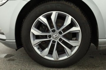 Volkswagen Passat B8 Limousine 1.8 TSI BlueMotion Technology 180KM 2017 VW Passat 1.8 TSI, Salon Polska, 1. Właściciel, zdjęcie 11