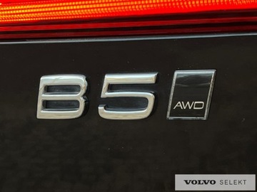 Volvo XC60 II 2021 Volvo XC 60 SalonPL B5B AWD RDesign High Beam BLIS, zdjęcie 33