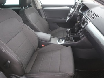 Skoda Superb III Liftback 2.0 TDI 150KM 2016 Skoda Superb 2.0 TDI, Salon Polska, Xenon, zdjęcie 8