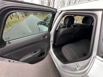 Opel Astra J Sports Tourer Facelifting 2.0 CDTI ECOTEC 165KM 2013 Opel Astra Sport Tourer 2.0 CDTI 165 KM 2013r. Xen, zdjęcie 19