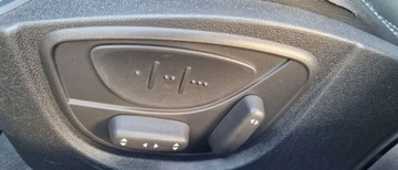 Renault Laguna III Coupe 3.0 dCi V6 FAP GT 235KM 2010 Renault Laguna 3.0 DCI 235KM INITIALE Skora Xenony Navi Automat 3.0 Diesel, zdjęcie 13