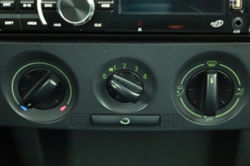 Skoda Fabia I Hatchback 1.2 i 54KM 2005 Skoda Fabia 1.2, Salon Polska, zdjęcie 9