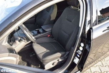 Ford Mondeo V Kombi Facelifting 2.0 EcoBlue 190KM 2019 Ford Mondeo 2.0 EcoBlue 190KM Lift Automat Titanium Full LED Navi Kamera A, zdjęcie 18