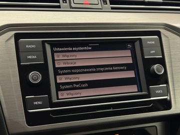 Volkswagen Passat B8 Variant Facelifting 2.0 TDI SCR 150KM 2020 Volkswagen Passat EVO Essence / 1właściciel / Salo, zdjęcie 33