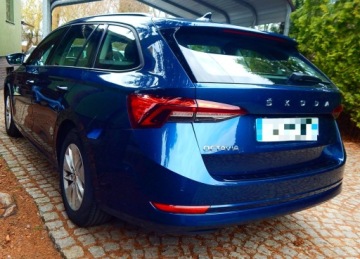 Skoda Octavia IV Kombi 2.0 TDI 115KM 2022 Skoda Octavia IV 2022 kombi 2.0 TDI DSG bezwypadkowy ładny kolor F Vat 23%, zdjęcie 2
