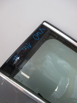 DVEŘE LEVÉ ZADNÍ VOLVO V40 14R