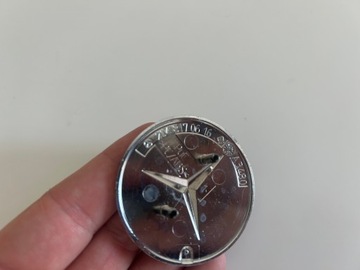 MERCEDES TŘÍDA C W204 07-14 S W223 20- ZNAK PŘEDNÍ 57MM ORIGINÁLNÍ