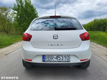 Seat Ibiza IV Hatchback 5d 1.4 MPI 85KM 2011 Seat Ibiza Seat Ibiza 1.4 MPI 16V Style Niemc..., zdjęcie 4