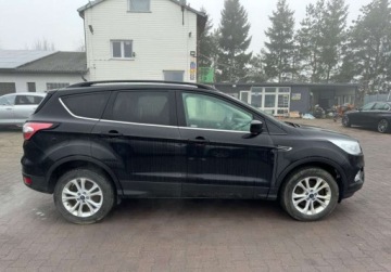 Ford Escape III 2018 Ford Escape 2018 Ford Escape 1.5l 4x4 - w Polsce oplatach i akcyzie Faktura, zdjęcie 4