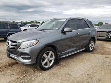 Mercedes GLE W166/C292 2017 Mercedes-Benz GLE Mercedes-Benz GLE 350 3.5 Benzyna 302KM, zdjęcie 2