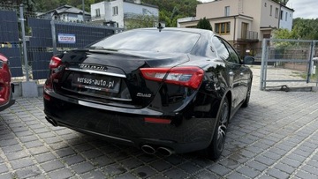 Maserati Ghibli III Sedan 3.0 V6 410KM 2017 Maserati Ghibli 3.0 410KM SQ4 Kamera Cofania, zdjęcie 4