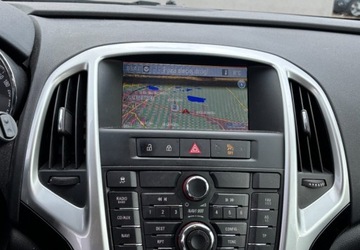 Opel Astra J Sports Tourer 2.0 CDTI ECOTEC 165KM 2012 Opel Astra 2012 r. 2.0 Diesel 165KM, zdjęcie 16