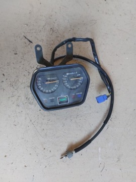 Suzuki rg 80 licznik